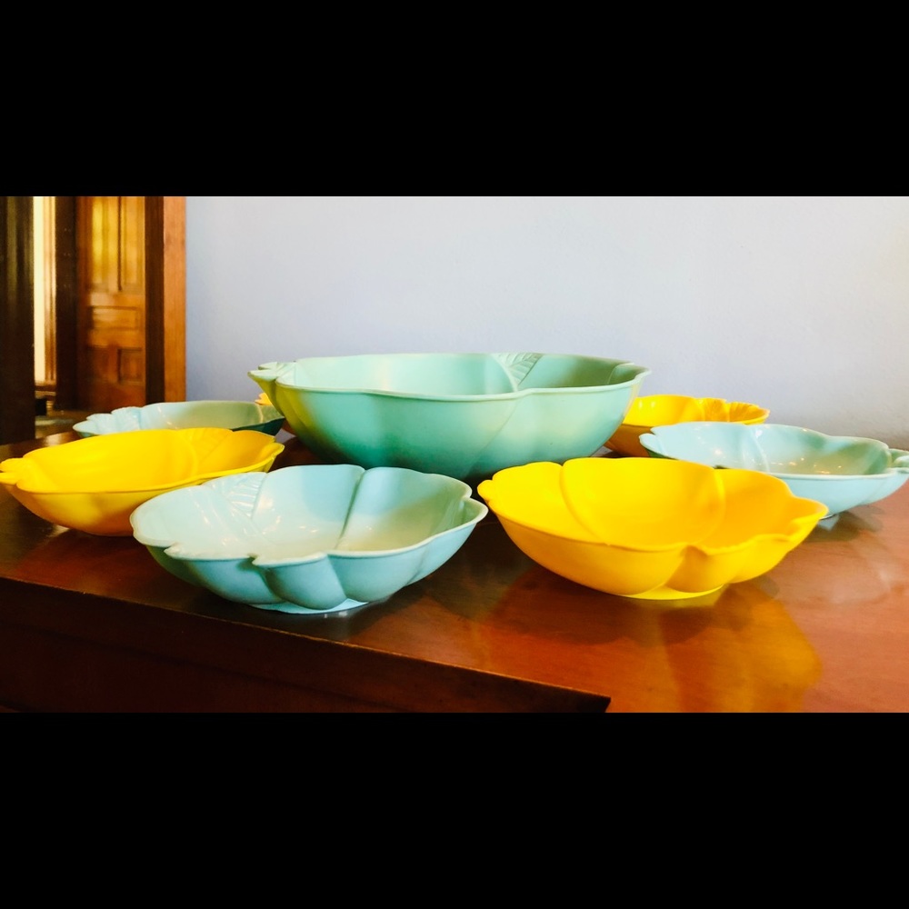 50’s Mid-century Melamine Salad set 🌺 - Picture 2 of 3